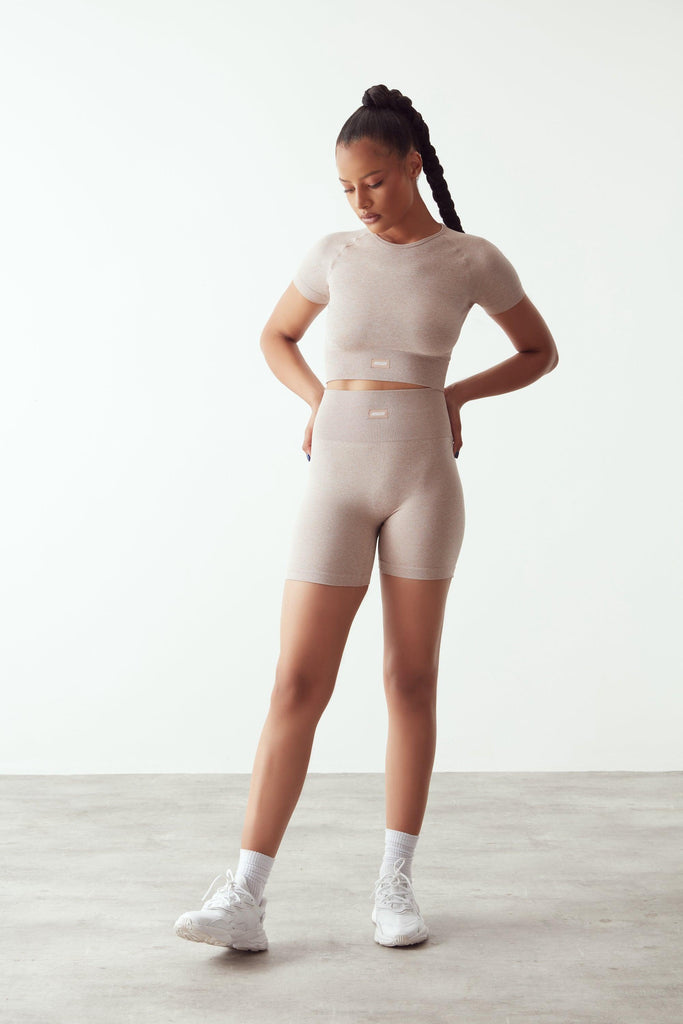 Seamless shorts in Nude - JOGGR